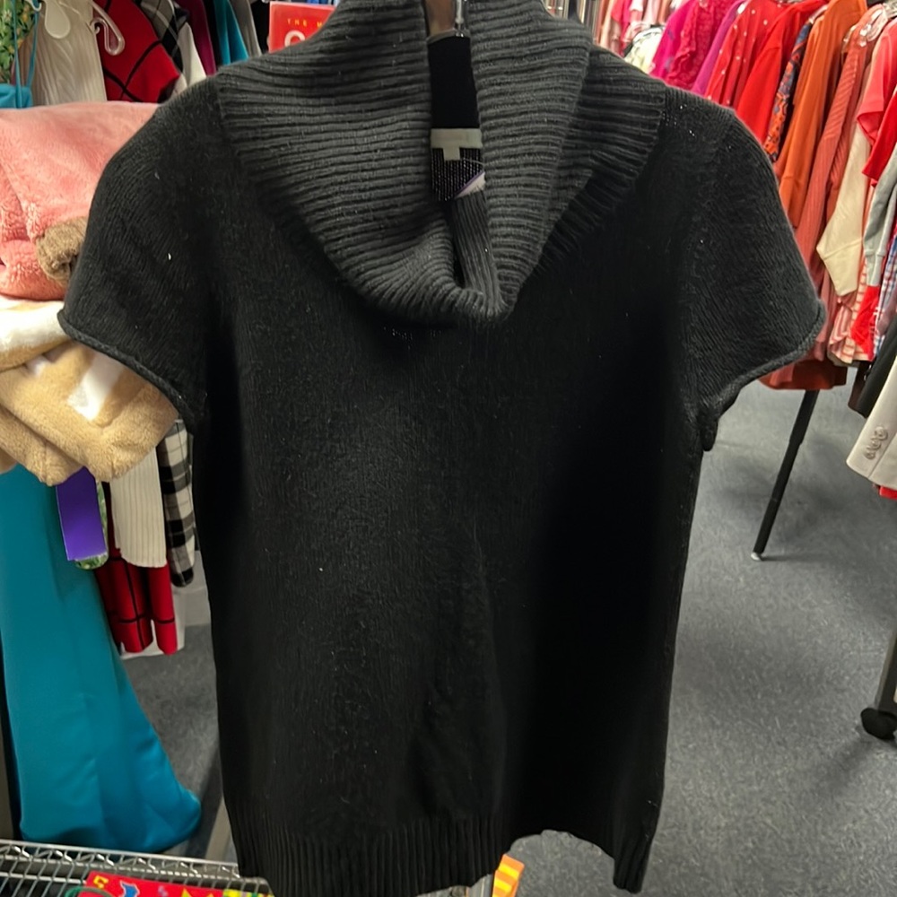 💜Cadeau Black Short Sleeve Turtleneck